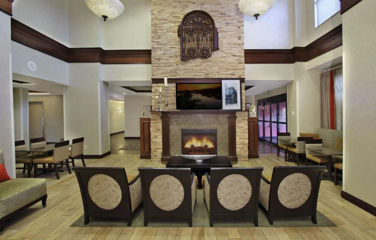Hampton Inn & Suites-Florence Downtown Экстерьер фото