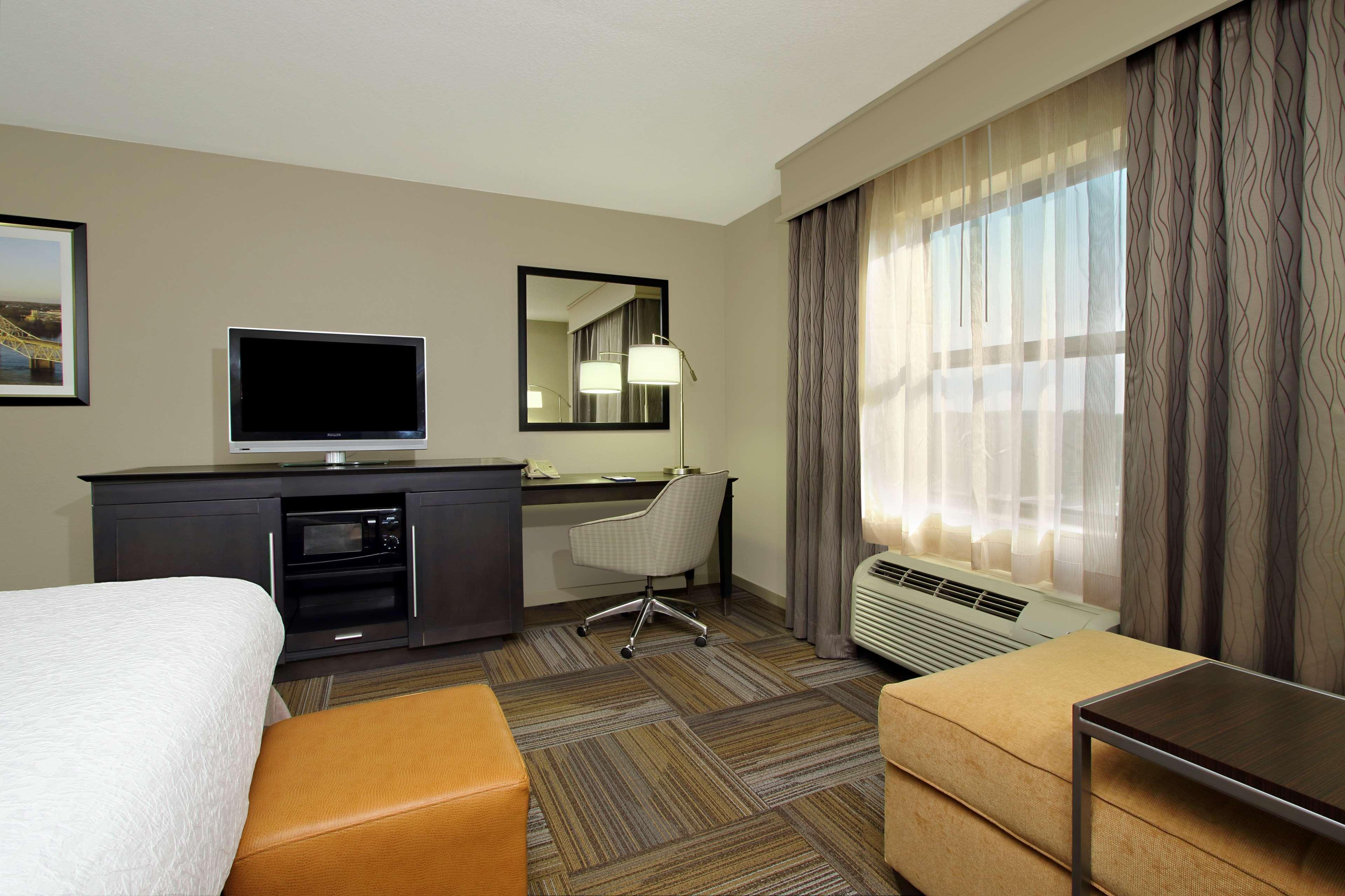 Hampton Inn & Suites-Florence Downtown Экстерьер фото