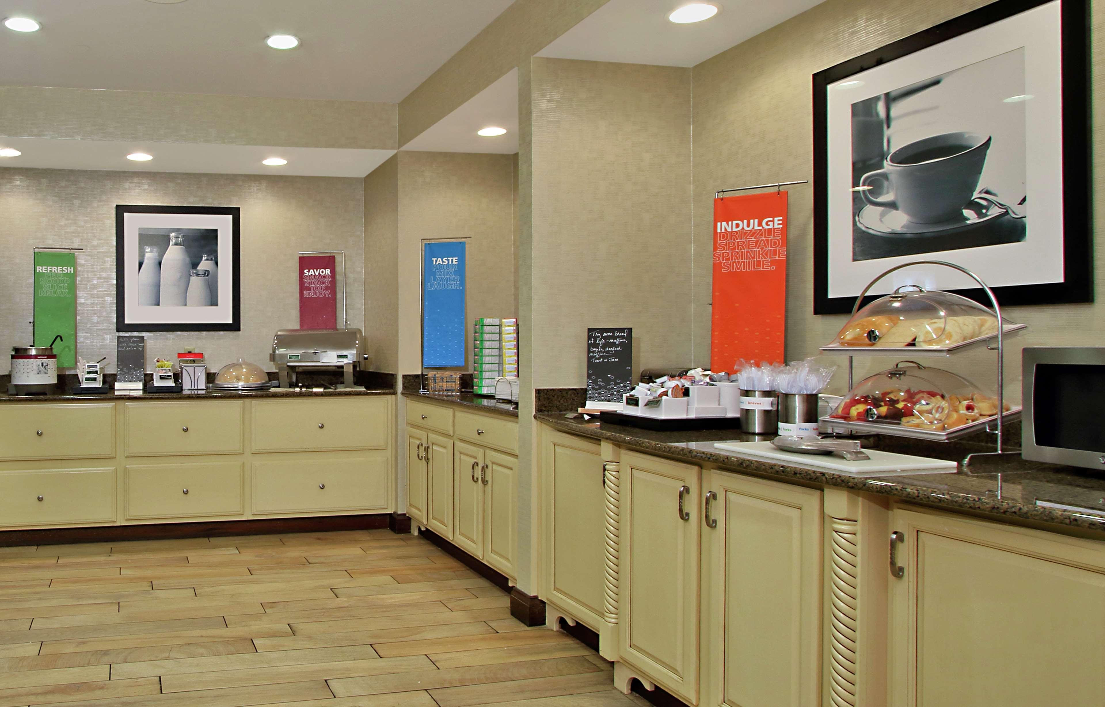 Hampton Inn & Suites-Florence Downtown Экстерьер фото